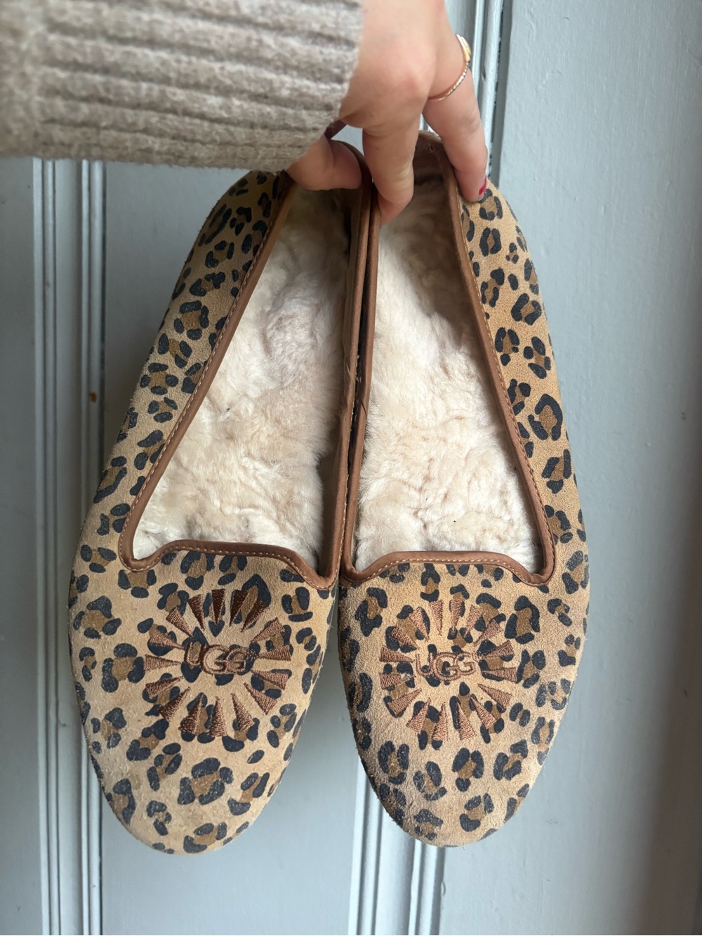 Women’s 10 UGG Leopard Print Shearling Lined Ballet Flats - Tan